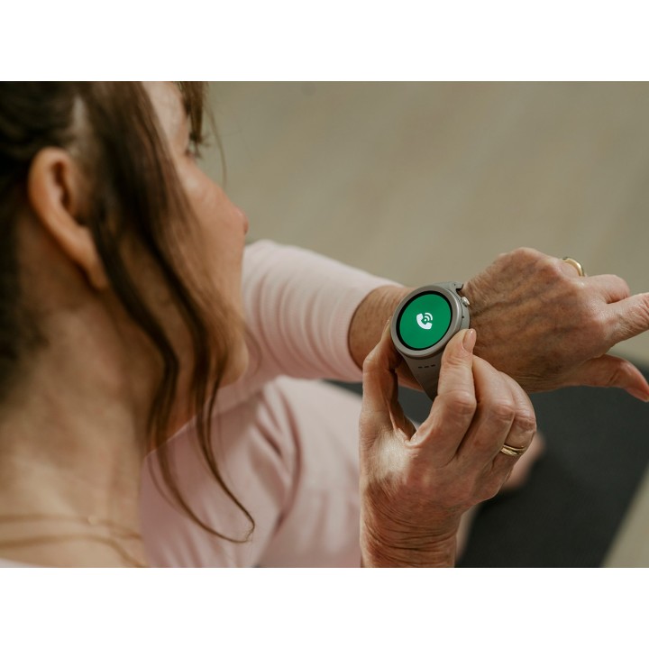 Montre téléassistance senior GPS | Tavie Intégrale