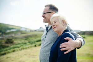 sortie couple personnes agées